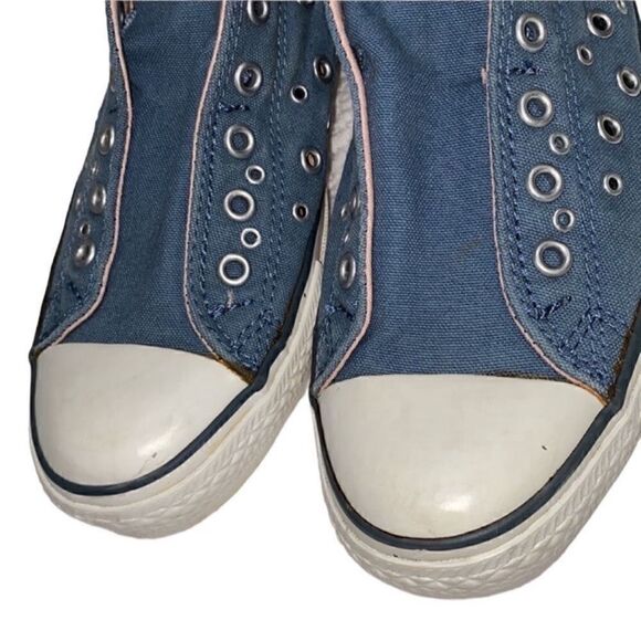 Converse Studded Blue Unisex Sneakers(Size 6
Men's,8 Women's) - Picture 5 of 7